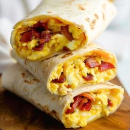 10 Bacon and Egg Breakfast Wraps